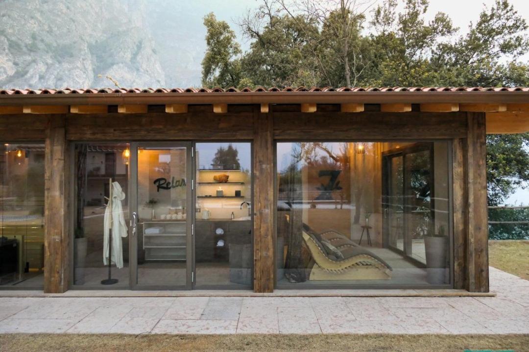Sibenbras Natural Aparthotel Limone sul Garda Exterior photo